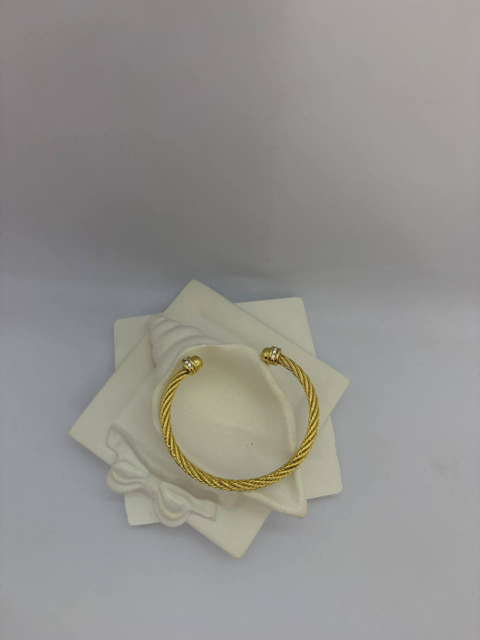 photo_6030475478105705655_y